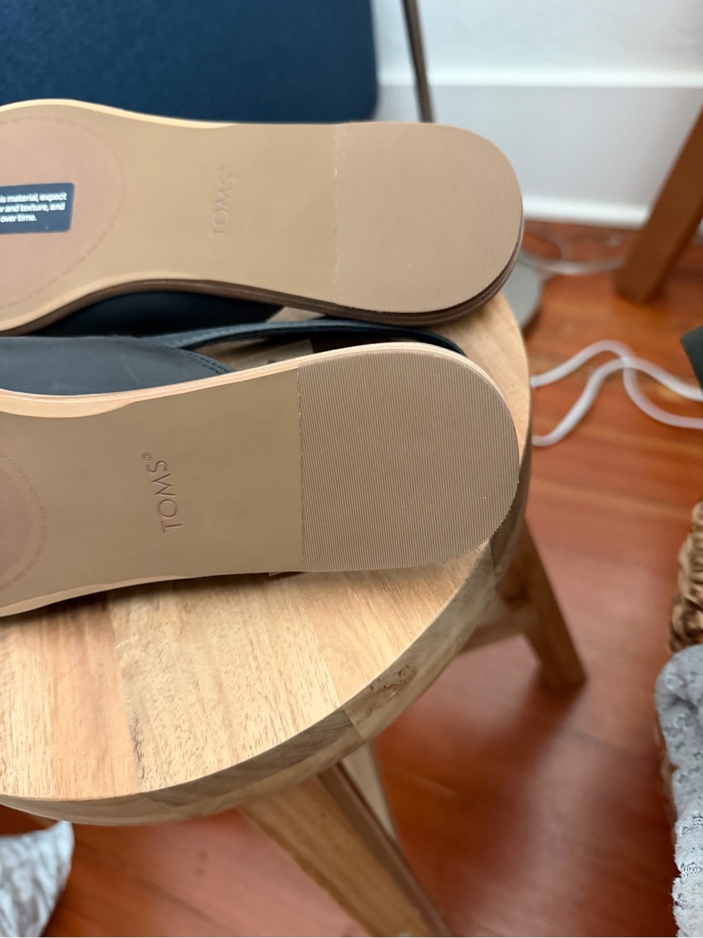Toms Black Leather Slingback Mules - Picture 4 of 6